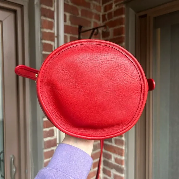 Vintage coach Helen's legacy small duffel bucket back style 9953 red leather y2k - Picture 6 of 11